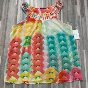 Madison Paige sleeveless blouse with geometric print and detailed collar, size L